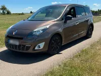 Gebraucht Renault Scénic III 131 PS (96 kW) 2011 Braun Van / Kleinbus