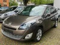 Gebraucht Renault Grand Scénic III Dynamique 131 PS (96 kW) 2011 Braun Van / Kleinbus