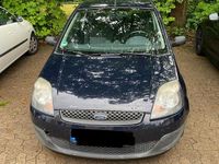 Gebraucht Ford Fiesta 60 PS (44 kW) 2006 Blau Kleinwagen