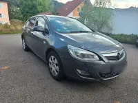 Gebraucht Opel Astra Sport 120 PS (88 kW) 2012 Grau Kombi