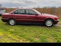 Gebraucht BMW 730 218 PS (160 kW) 1994 Rot Limousine
