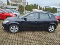 Gebraucht Kia Ceed Attract 90 PS (66 kW) 2011 Schwarz Kleinwagen