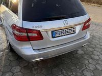 Gebraucht Mercedes E200 Avantgarde 184 PS (135 kW) 2012 Silber Kombi