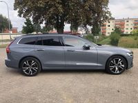 Gebraucht Volvo V60 Core 163 PS (119 kW) 2025 Thunder grey Kombi