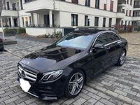 Gebraucht Mercedes E220 AMG line 194 PS (142 kW) 2016 Schwarz Limousine