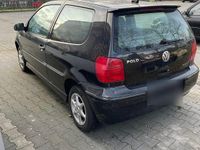 Gebraucht VW Polo 50 PS (36 kW) 2001 Schwarz Kleinwagen