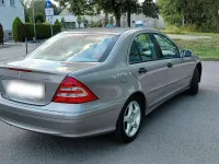 Gebraucht Mercedes C180 Classic 143 PS (105 kW) 2006 Gold Limousine