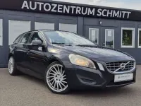 Gebraucht Volvo V60 Momentum 163 PS (119 kW) 2012 Schwarz Kombi