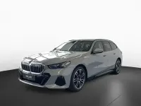 Gebraucht BMW i5 M Sport 250 kW (340 PS) 2025 Brooklyn grau (grau) Kombi