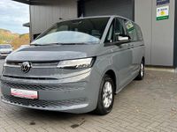 Gebraucht VW Multivan Life 150 PS (110 kW) 2022 Pure grey Van