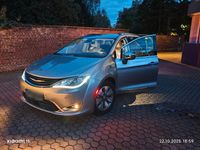 Gebraucht Chrysler Pacifica 291 PS (214 kW) 2018 Silber Van / Kleinbus