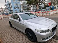 Usata BMW 520 184 CV (135 kW) 2012 Argento Berlina
