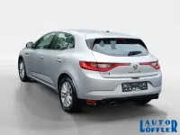 Gebraucht Renault Mégane Intens 132 PS (97 kW) 2018 Platin grau (metallic) Limousine