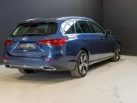 Gebraucht Mercedes C300 Avantgarde 197 PS (144 kW) 2024 Blau Kombi