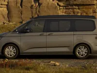 Neu VW T7 California 150 PS (110 kW) 2026 Pure grey metallic / dach: schwa Van