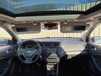 Gebraucht Hyundai i20 Advantage 101 PS (74 kW) 2020 Grau Kleinwagen