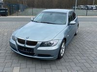 Gebraucht BMW 325 220 PS (161 kW) 2025 Andere farben Limousine