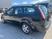 Gebraucht Ford Focus Ambiente 109 PS (80 kW) 2009 Schwarz Limousine