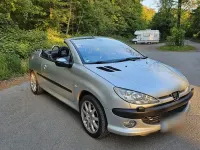 Gebraucht Peugeot 206 CC Platinum 136 PS (100 kW) 2002 Silber Cabrio