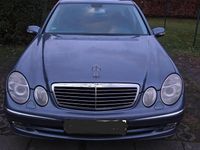 Gebraucht Mercedes E240 177 PS (130 kW) 2003 Blau Limousine