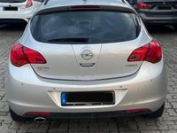 Gebraucht Opel Astra Selection 140 PS (102 kW) 2011 Grau Limousine