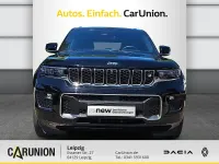 Gebraucht Jeep Grand Cherokee Overland 381 PS (280 kW) 2023 Diamond black SUV