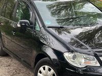 Gebraucht VW Touran 105 PS (77 kW) 2009 Schwarz Van / Kleinbus