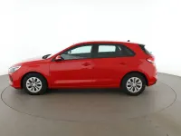 Gebraucht Hyundai i30 Select 101 PS (74 kW) 2017 Rot Limousine