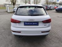 Gebraucht Audi Q3 Comfort 150 PS (110 kW) 2016 Weiß (gletscherweissmet.) SUV