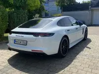 Gebraucht Porsche Panamera Turbo 549 PS (403 kW) 2018 Weiß Kleinwagen