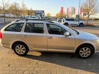Gebraucht Skoda Octavia Elegance 140 PS (102 kW) 2011 Silber Kombi