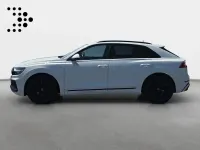 Gebraucht Audi Q8 S-Line 286 PS (210 kW) 2023 Gletscherweiß metallic SUV