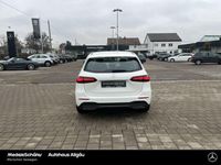 Gebraucht Mercedes 200 150 PS (110 kW) 2024 Unilack polarweiß Limousine