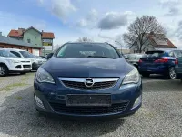 Gebraucht Opel Astra Innovation 110 PS (80 kW) 2011 Blau Limousine