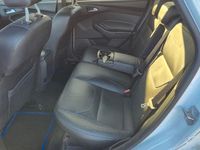 Gebraucht Ford Focus 120 PS (88 kW) 2015 Weiß Limousine