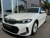 Gebraucht BMW 320 M Sport 184 PS (135 kW) 2023 Weiß Limousine