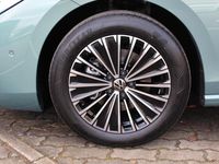 Gebraucht VW Passat Elegance 150 PS (110 kW) 2024 Grün Kombi