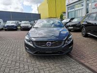 Gebraucht Volvo V60 Business Edition 136 PS (100 kW) 2015 Grau Kombi