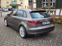 Gebraucht Audi A3 Ambiente 150 PS (110 kW) 2015 Grau Limousine