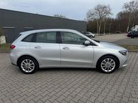 Gebraucht Mercedes E250 Progressive 160 PS (117 kW) 2022 Silber Limousine