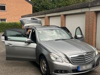 Gebraucht Mercedes E200 136 PS (100 kW) 2011 Grau Kombi