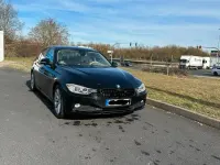 Gebraucht BMW 318 143 PS (105 kW) 2012 Schwarz Limousine