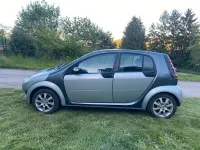 Usado Smart ForFour 95 HP (69 kW) 2005 Prateado Citadino