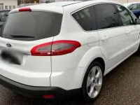 Gebraucht Ford S-MAX Titanium 140 PS (102 kW) 2012 Weiß Van / Kleinbus