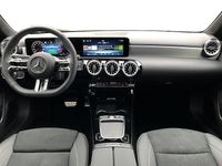 Gebraucht Mercedes A200 163 PS (119 kW) 2026 Manufaktur lack manufaktur alpingrau uni Limousine