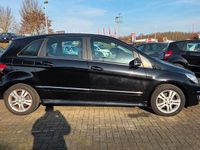 Gebraucht Mercedes B180 109 PS (80 kW) 2011 Schwarz Van / Kleinbus