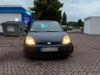 Gebraucht Ford Fiesta 70 PS (51 kW) 2004 Blau Kleinwagen