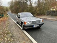 Gebraucht Mercedes 190 118 PS (86 kW) 1989 Silber Limousine