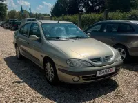 Gebraucht Renault Mégane Dynamique 107 PS (78 kW) 2000 Beige Limousine