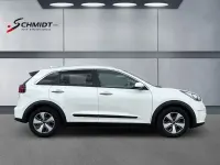 Gebraucht Kia Niro Vision 105 PS (77 kW) 2017 Weiss SUV